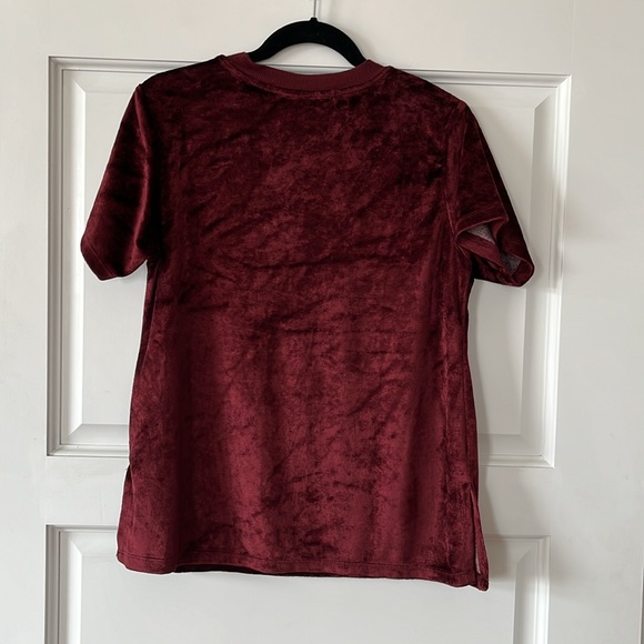 Velvet red short sleeved shirt, Michael Stars, size small - Picture 4 of 4